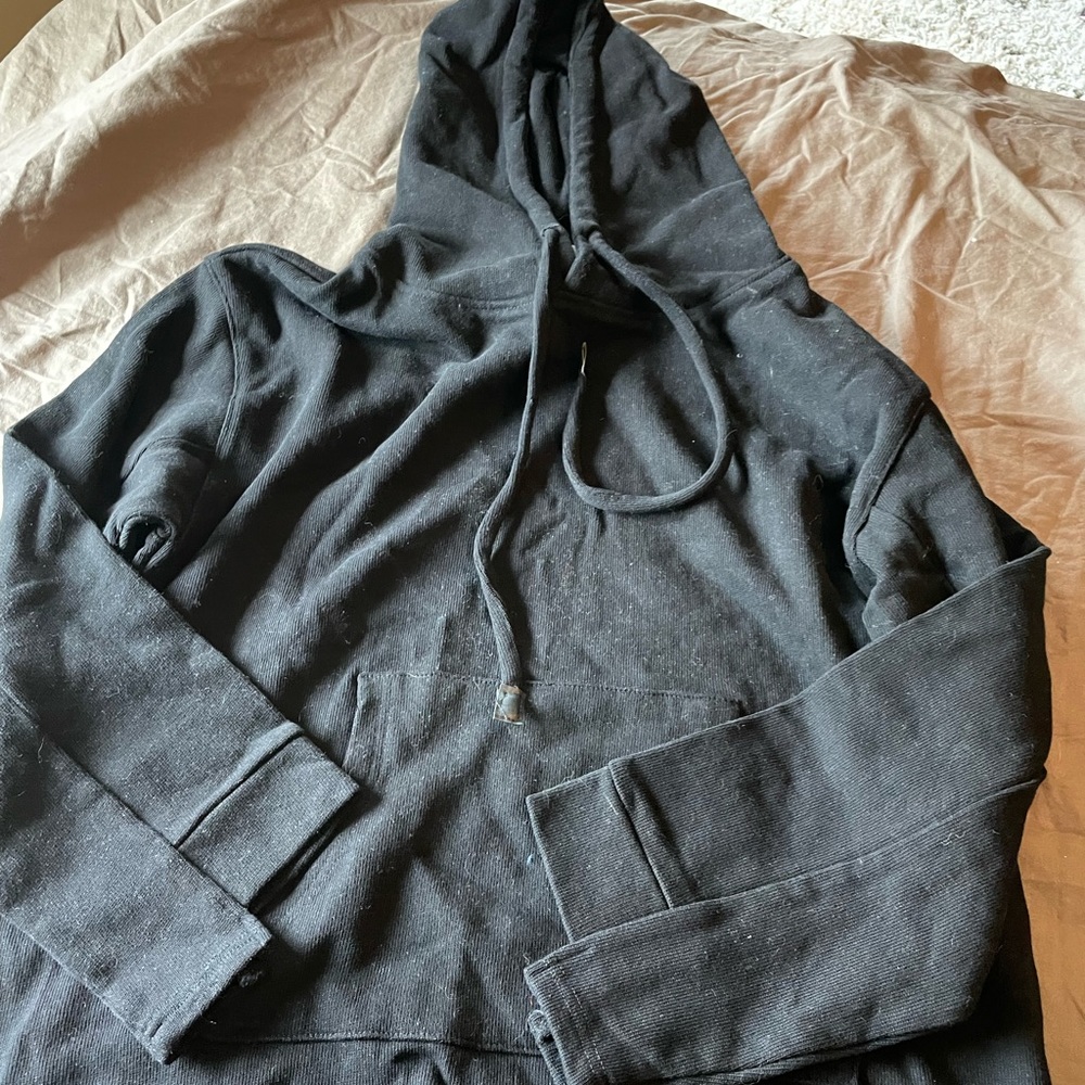 NYTT BLACK HOODIE SZ M